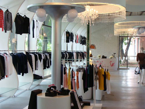 新零售浪潮下，服裝服飾行業(yè)如何破局而出，重塑競(jìng)爭力